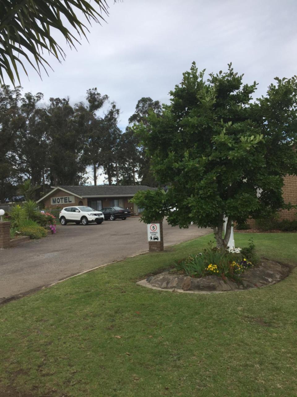 Eden Golf View Motel Eksteriør bilde